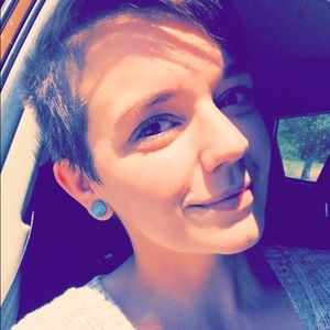 Meet your Posher, Amanda